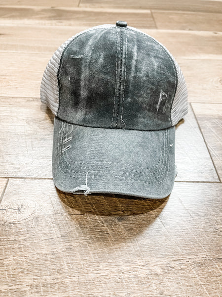 CrissCross Hat: Gray