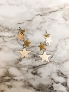 Star Link Dangle Earrings: Gold