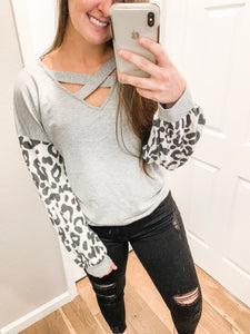 Leopard Puff Sleeves Top: Gray