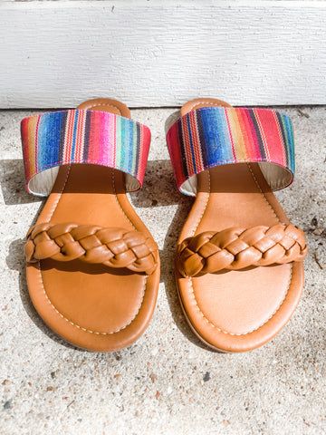 Sandy Toes Sandals: Aztec Stripes