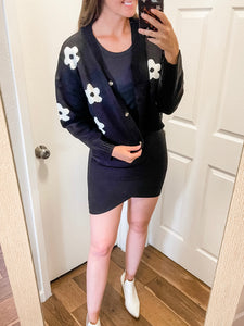 Smell The Flowers Sweater: Black